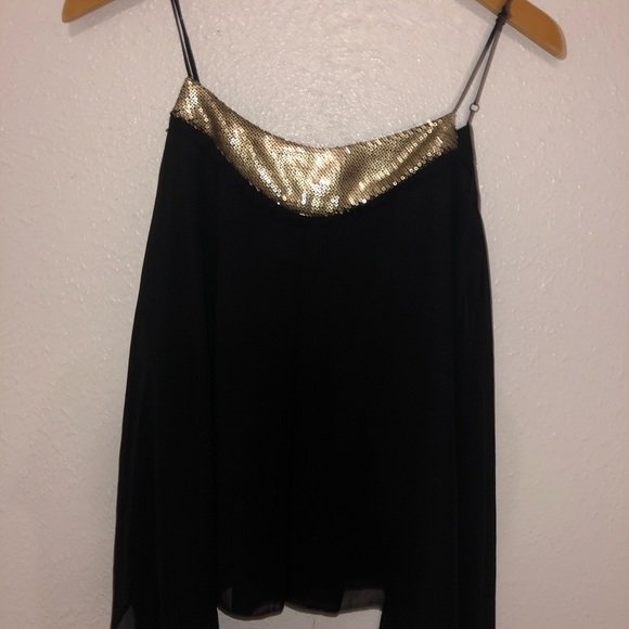 Express Black Flowy Top - Picture 2 of 9